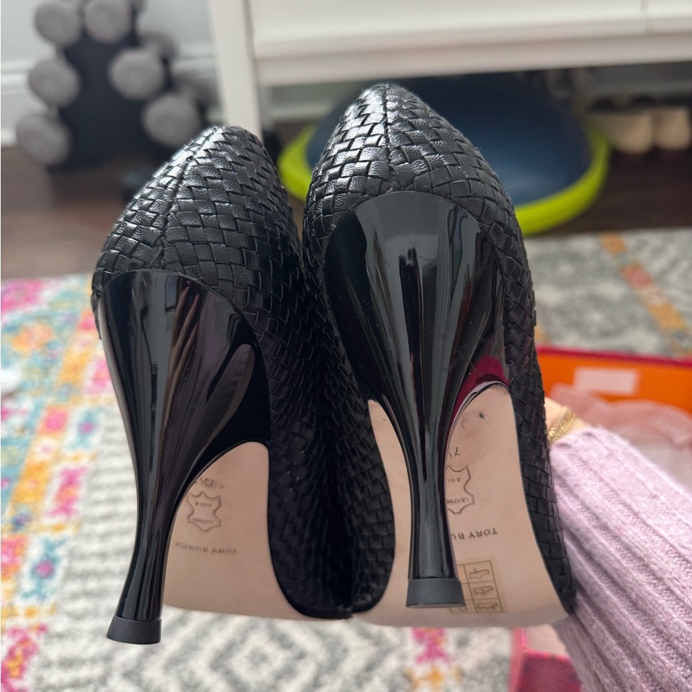 Tory Burch Woven Leather Pumps - Black, Size 7.5